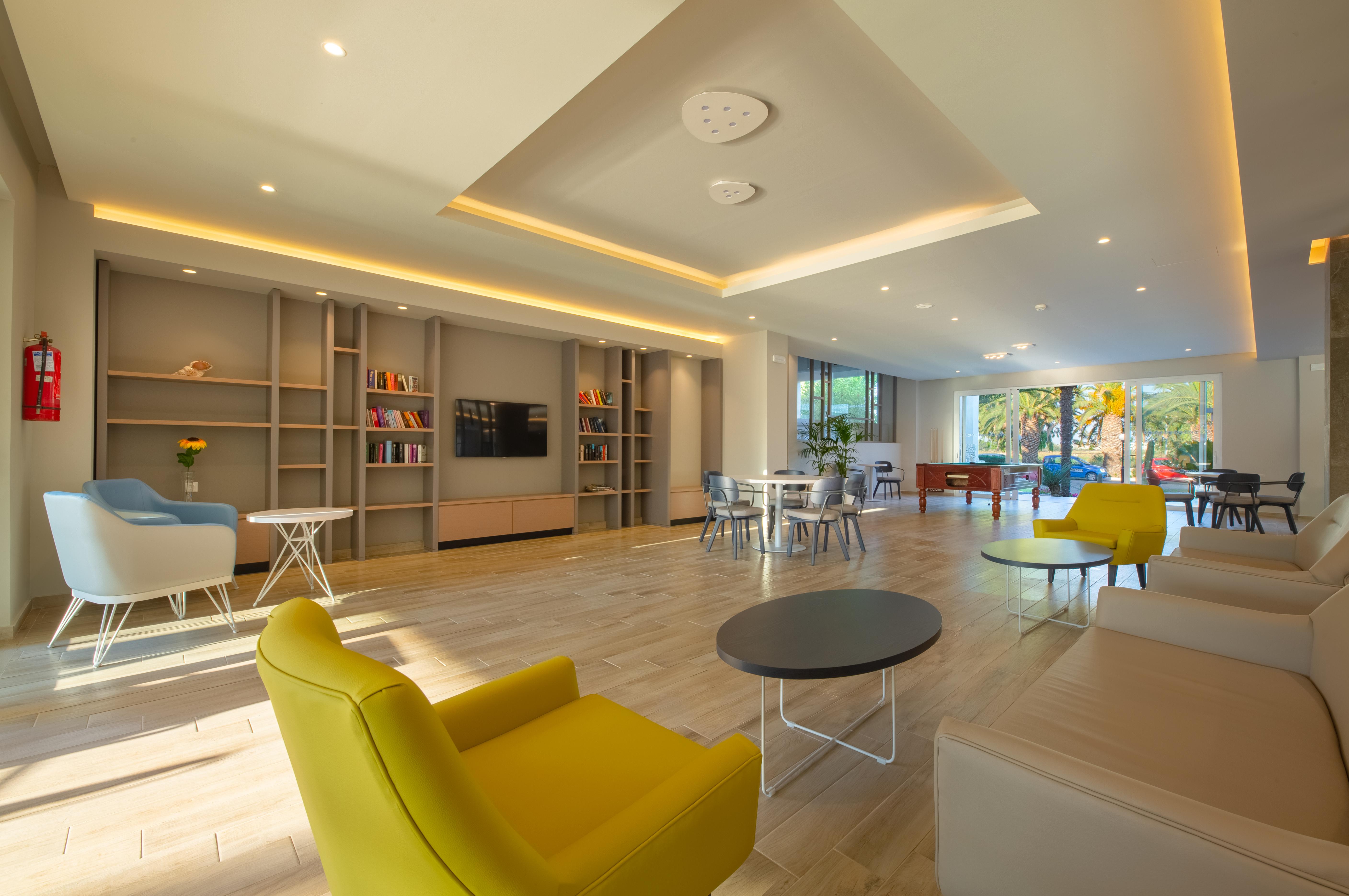 Hotel Esperia มาร์มารี ภายนอก รูปภาพ