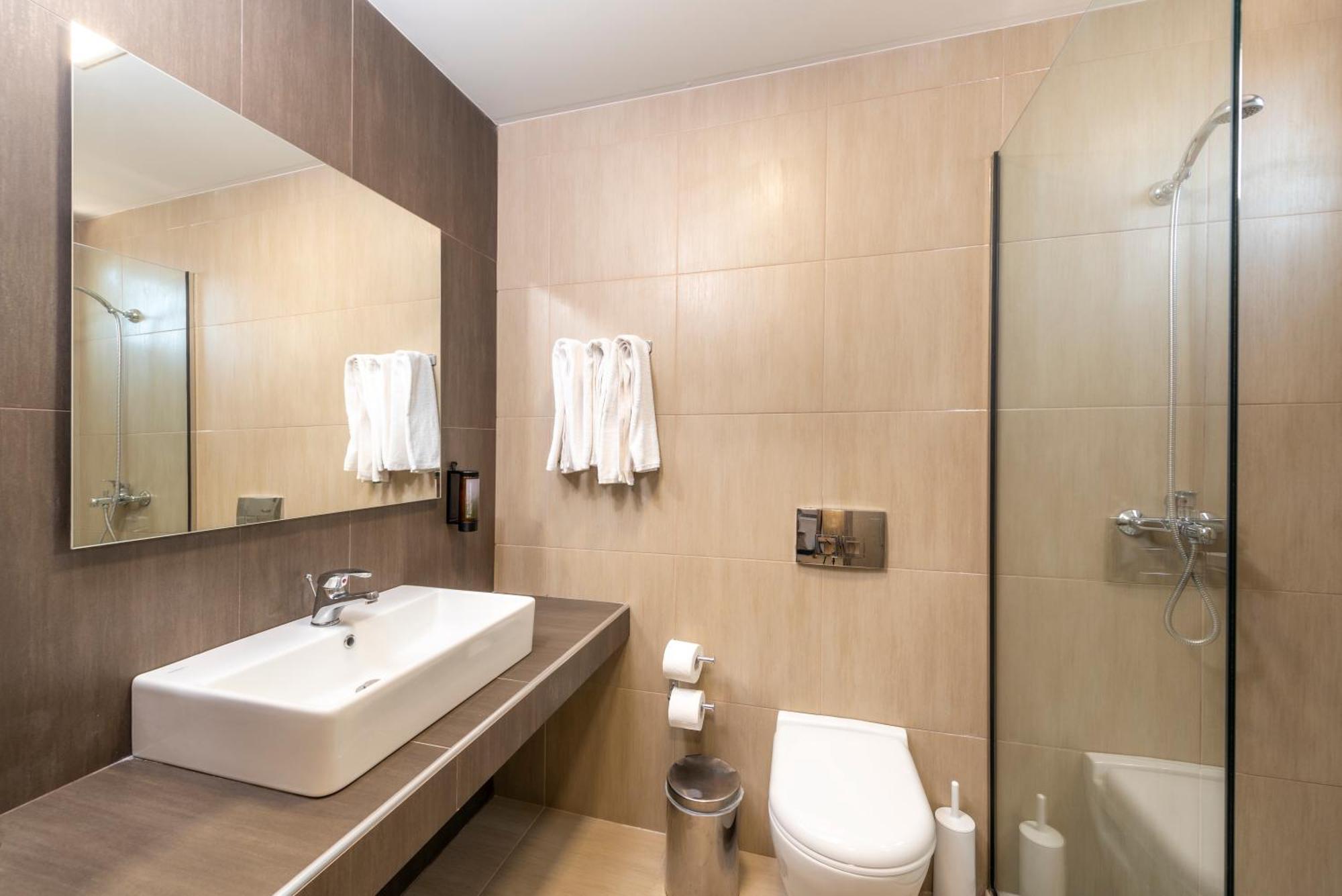 Hotel Esperia มาร์มารี ภายนอก รูปภาพ
