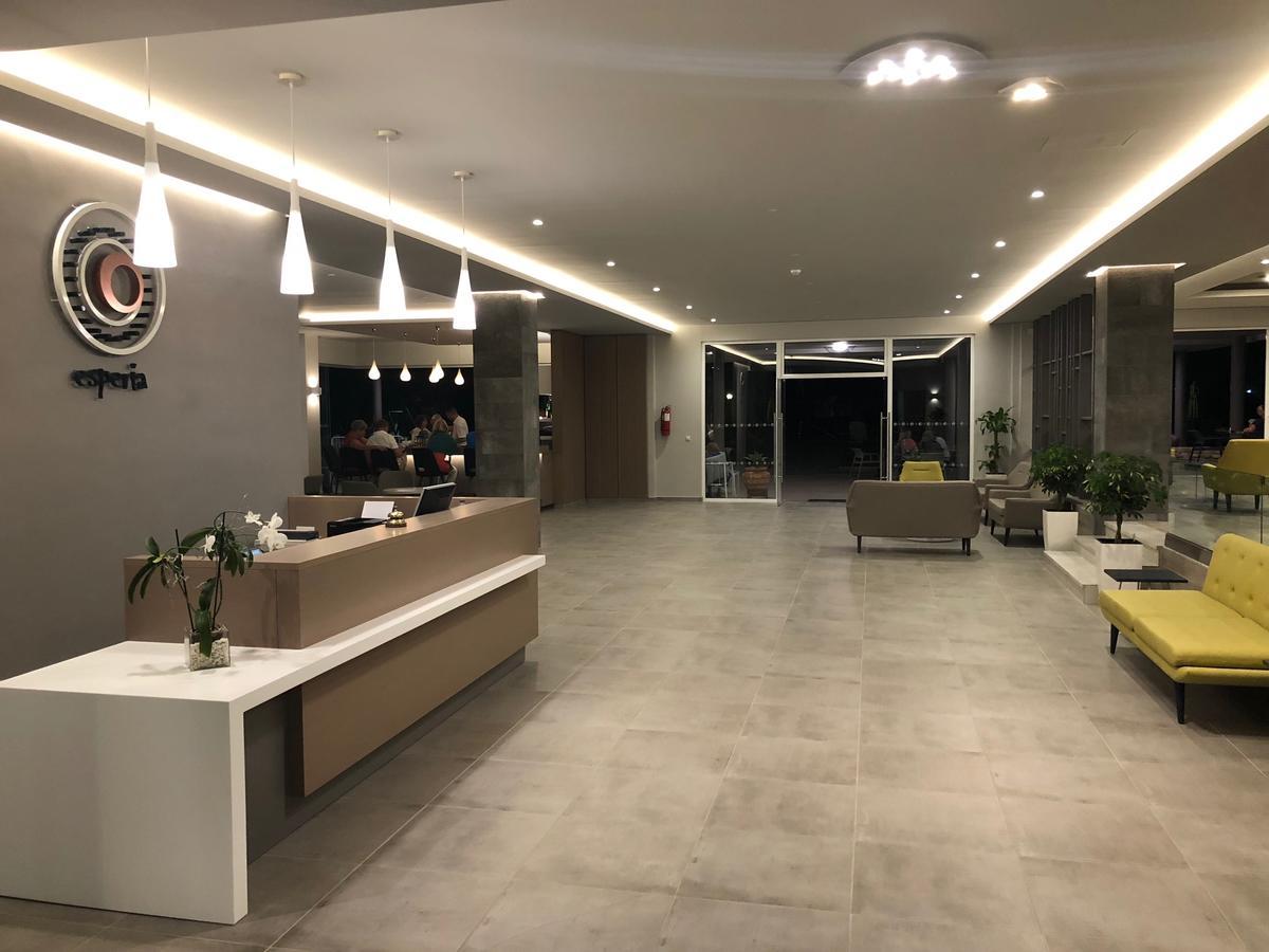 Hotel Esperia มาร์มารี ภายนอก รูปภาพ