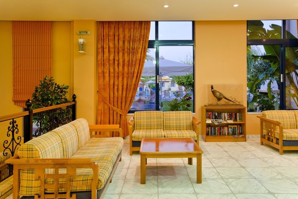 Hotel Esperia มาร์มารี ภายนอก รูปภาพ